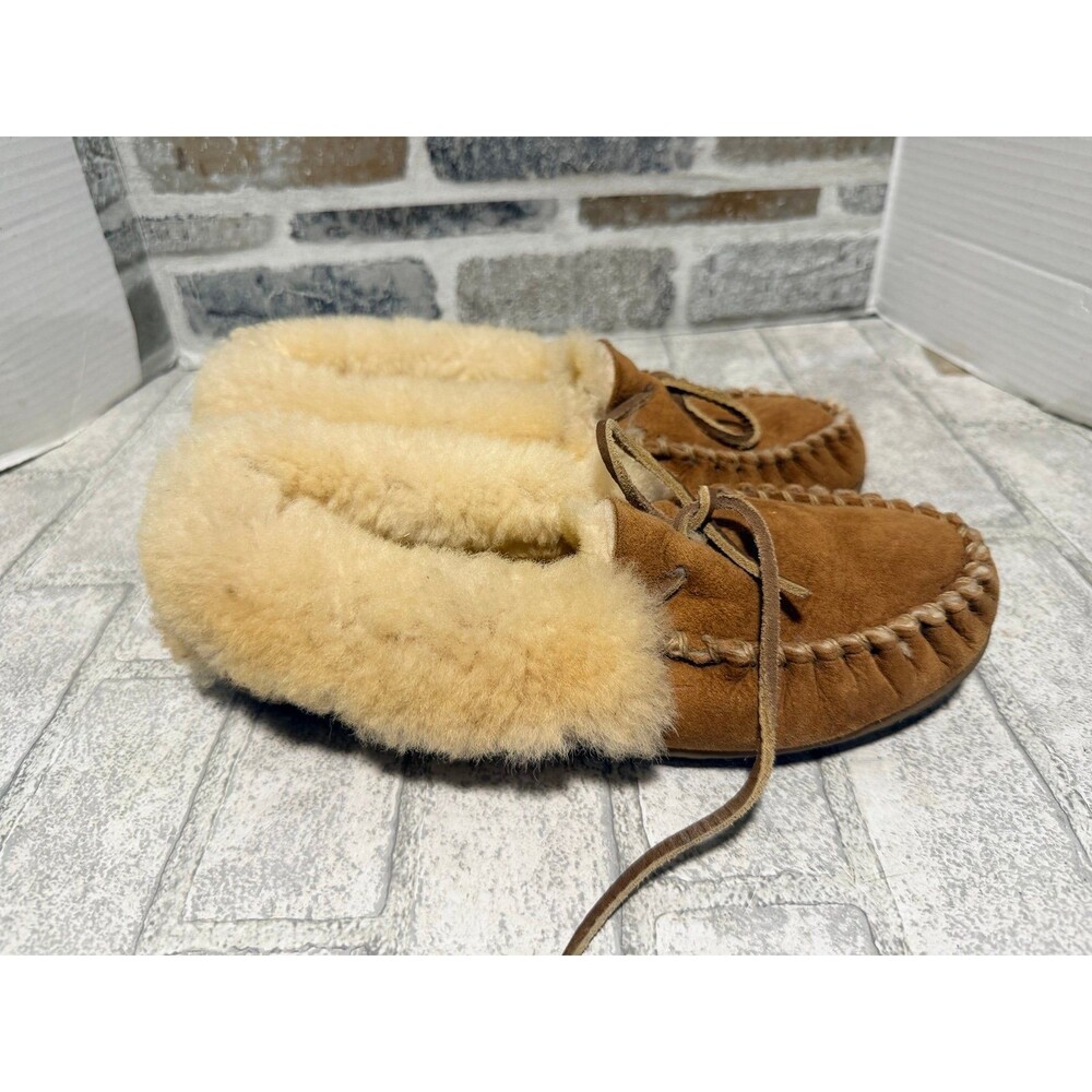 LL Bean Wicked Good Moccasins Brown Suede Shearling Slippers women’s Size 8